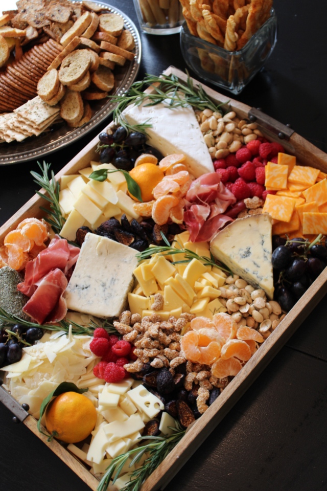 rustic fall cheese and fruit tray